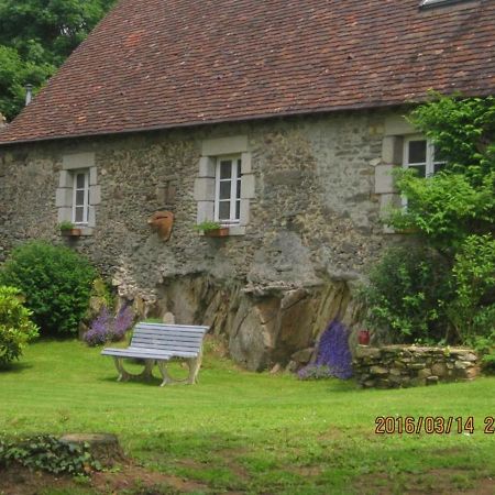 Charmante Maison De Campagne Avec Vaste Parc Arbore, Cheminee Et Multiples Activites A Proximite - Fr-1-410-153 Villa Moulins-le-Carbonnel Eksteriør billede